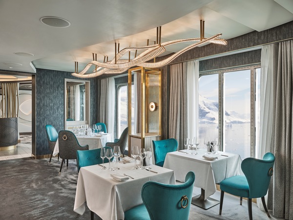 SILVERSEA Silver Endeavour II Terrazzino 0.jpg